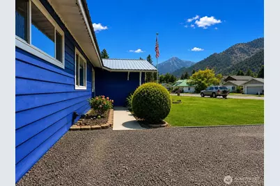 530 Cascade Street, Leavenworth, WA 98826 - Photo 2