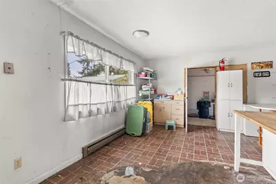 204 E Eagle Street, Oakville, WA 98568 - Photo 10