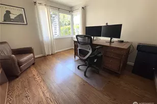 2256 Viewmont Way W, Seattle, WA 98199 - Photo 12