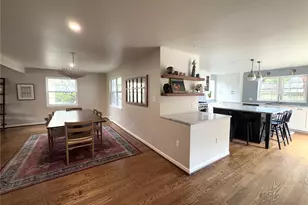 2256 Viewmont Way W, Seattle, WA 98199 - Photo 6