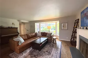 2256 Viewmont Way W, Seattle, WA 98199 - Photo 2