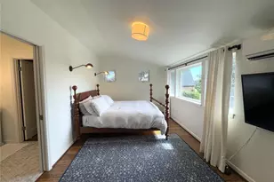 2256 Viewmont Way W, Seattle, WA 98199 - Photo 20