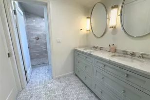 2256 Viewmont Way W, Seattle, WA 98199 - Photo 22