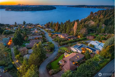 7580 SE 71st Street, Mercer Island, WA 98040 - Photo 1