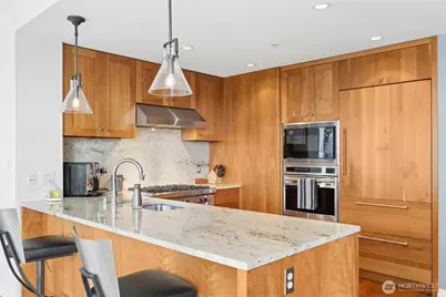 10700 NE 4th St #434, Bellevue, WA 98004 - Photo 12