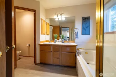 5018 Ryan Way, Seattle, WA 98178 - Photo 24