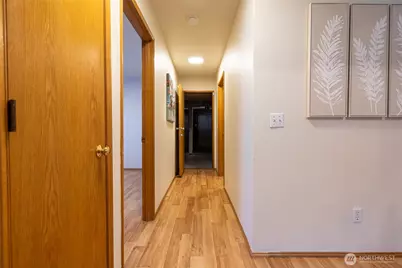 5018 Ryan Way, Seattle, WA 98178 - Photo 16