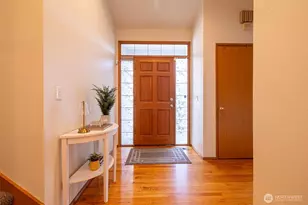 5018 Ryan Way, Seattle, WA 98178 - Photo 4