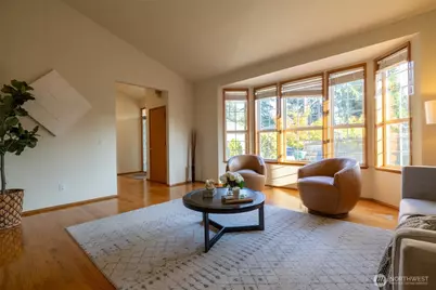5018 Ryan Way, Seattle, WA 98178 - Photo 6