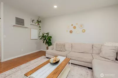 10410 Holly Drive #E, Everett, WA 98204 - Photo 6