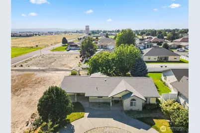 630 S 20th Avenue, Othello, WA 99344 - Photo 2