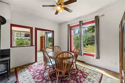 15215 91st Avenue SW, Vashon, WA 98070 - Photo 12
