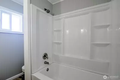 327 Eklund Avenue, Hoquiam, WA 98550 - Photo 12