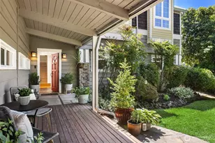 11059 SE 31st St, Bellevue, WA 98004 - Photo 2