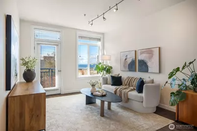 2414 1st Avenue #413, Seattle, WA 98121 - Photo 2