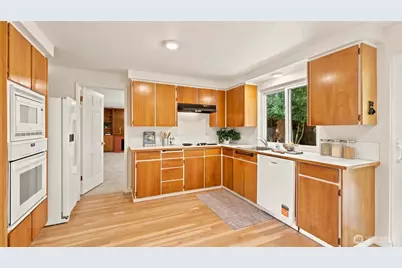 1003 144th Place SE, Bellevue, WA 98007 - Photo 16