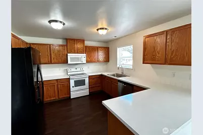 8523 21st Avenue E, Tacoma, WA 98445 - Photo 14