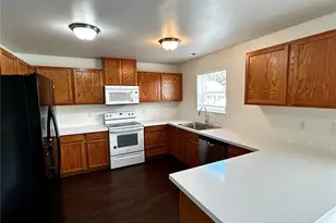 8523 21st Ave E, Tacoma, WA 98445 - Photo 14