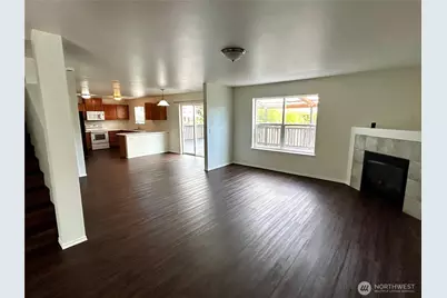 8523 21st Avenue E, Tacoma, WA 98445 - Photo 10