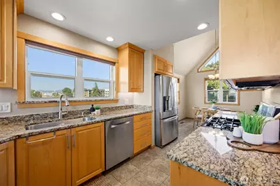 705 N State Street #405, Bellingham, WA 98225 - Photo 14