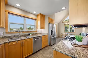 705 N State St, Bellingham, WA 98225 - Photo 14