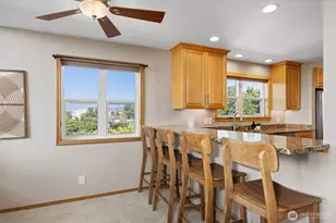 705 N State St, Bellingham, WA 98225 - Photo 10