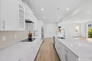 20908 Dr 42nd SE, Bothell, WA 98021 - Photo 10