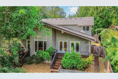 18404 W Spring Lake Drive SE, Renton, WA 98058 - Photo 1