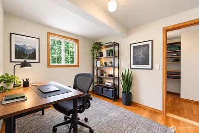 18404 W Spring Lake Drive SE, Renton, WA 98058 - Photo 20