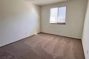 930 S 22nd Ct, Mount Vernon, WA 98274 - Photo 4