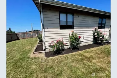 930 S 22nd Court, Mount Vernon, WA 98274 - Photo 18