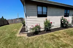 930 S 22nd Ct, Mount Vernon, WA 98274 - Photo 18