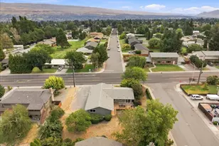 12 N Western Ave, Wenatchee, WA 98801 - Photo 4