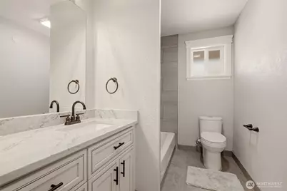11114 State Route 162 E, Puyallup, WA 98374 - Photo 16