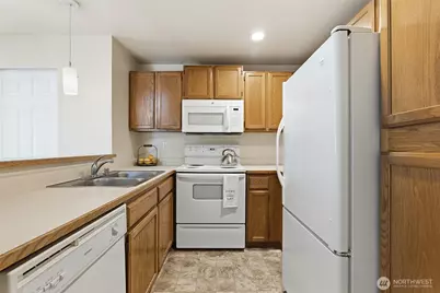 22700 30th Avenue S #A306, Des Moines, WA 98198 - Photo 8