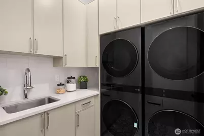 2544 39th Avenue E, Seattle, WA 98112 - Photo 28