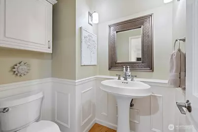 20404 NE 35th Street, Sammamish, WA 98074 - Photo 18