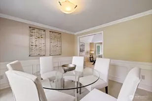 20404 NE 35th St, Sammamish, WA 98074 - Photo 10