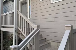 105 N Lafayette Ave, Bremerton, WA 98312 - Photo 2