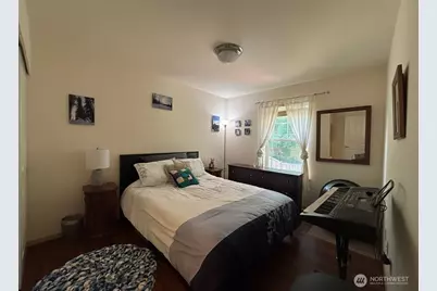 105 N Lafayette Avenue, Bremerton, WA 98312 - Photo 12