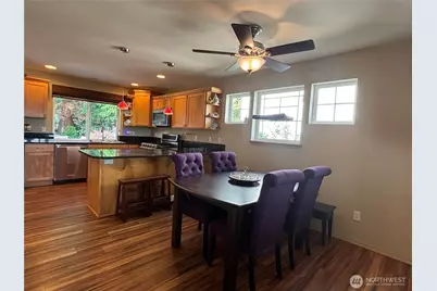 105 N Lafayette Avenue, Bremerton, WA 98312 - Photo 4