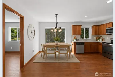 8402 61st Place NE, Marysville, WA 98270 - Photo 10