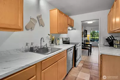 322 N 134th Street #102, Seattle, WA 98133 - Photo 12