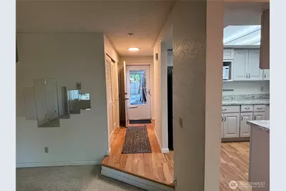 19219 40th Avenue W #H-1, Lynnwood, WA 98036 - Photo 4
