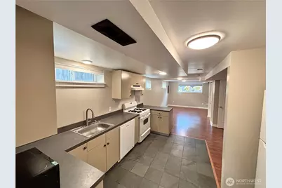 1706 N 50th Street, Seattle, WA 98103 - Photo 20