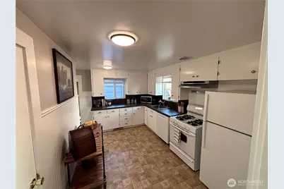 1706 N 50th Street, Seattle, WA 98103 - Photo 8