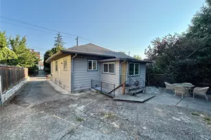 1706 N 50th St, Seattle, WA 98103 - Photo 4