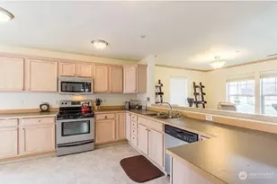 2831 Martin St, DuPont, WA 98327 - Photo 8