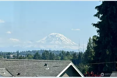 7403 Dayton Avenue N, Seattle, WA 98103 - Photo 16