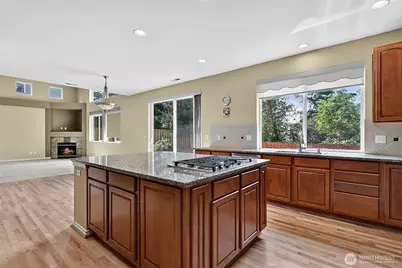 6733 Montevista Drive SE, Auburn, WA 98092 - Photo 10